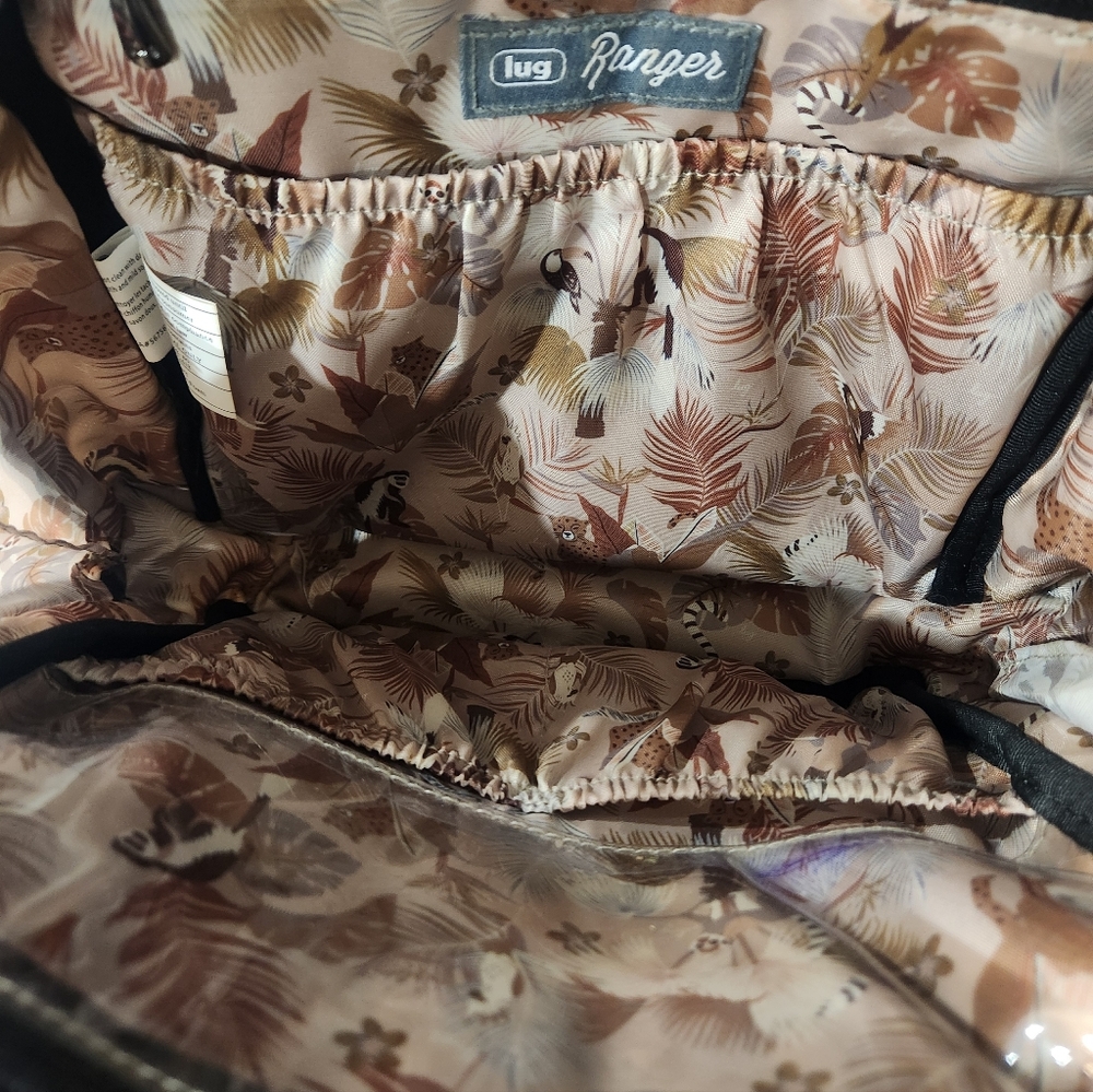 Lug Ranger 2 RFID Medium Crossbody Bag | Zebra Sand Pattern *flaws" - Picture 5 of 15